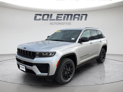 2026 Jeep Grand Cherokee Laredo Altitude