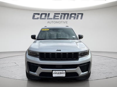 2026 Jeep Grand Cherokee Laredo Altitude
