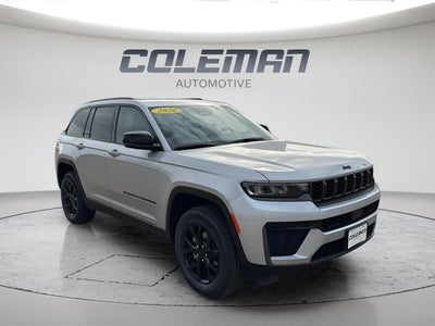 2026 Jeep Grand Cherokee Laredo Altitude