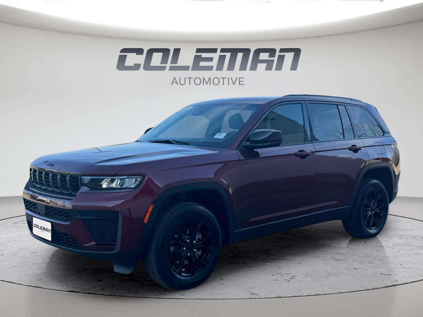 2026 Jeep Grand Cherokee Laredo Altitude