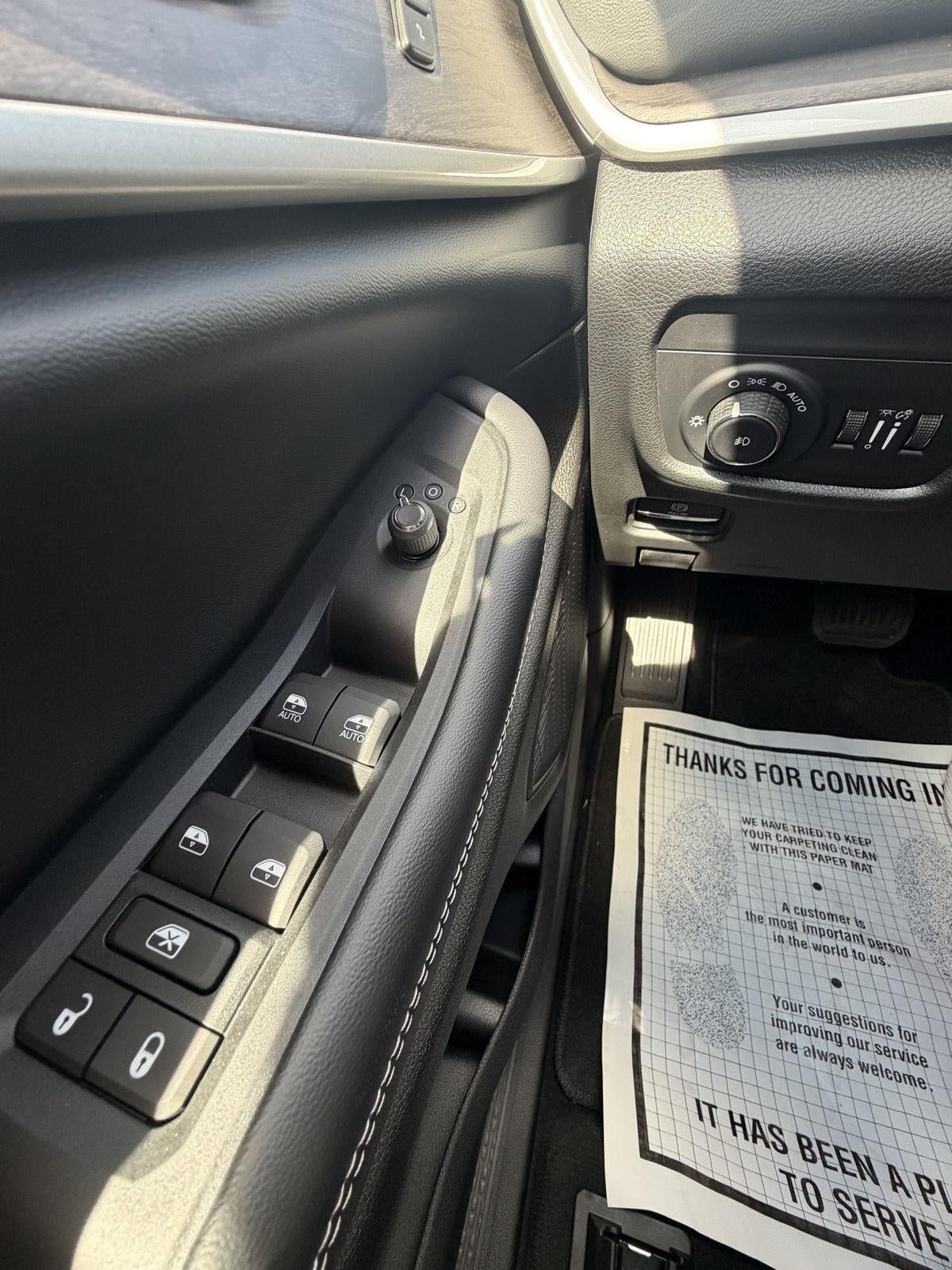 2027 Jeep Grand Cherokee GRAND CHEROKEE LIMITED 4X4
