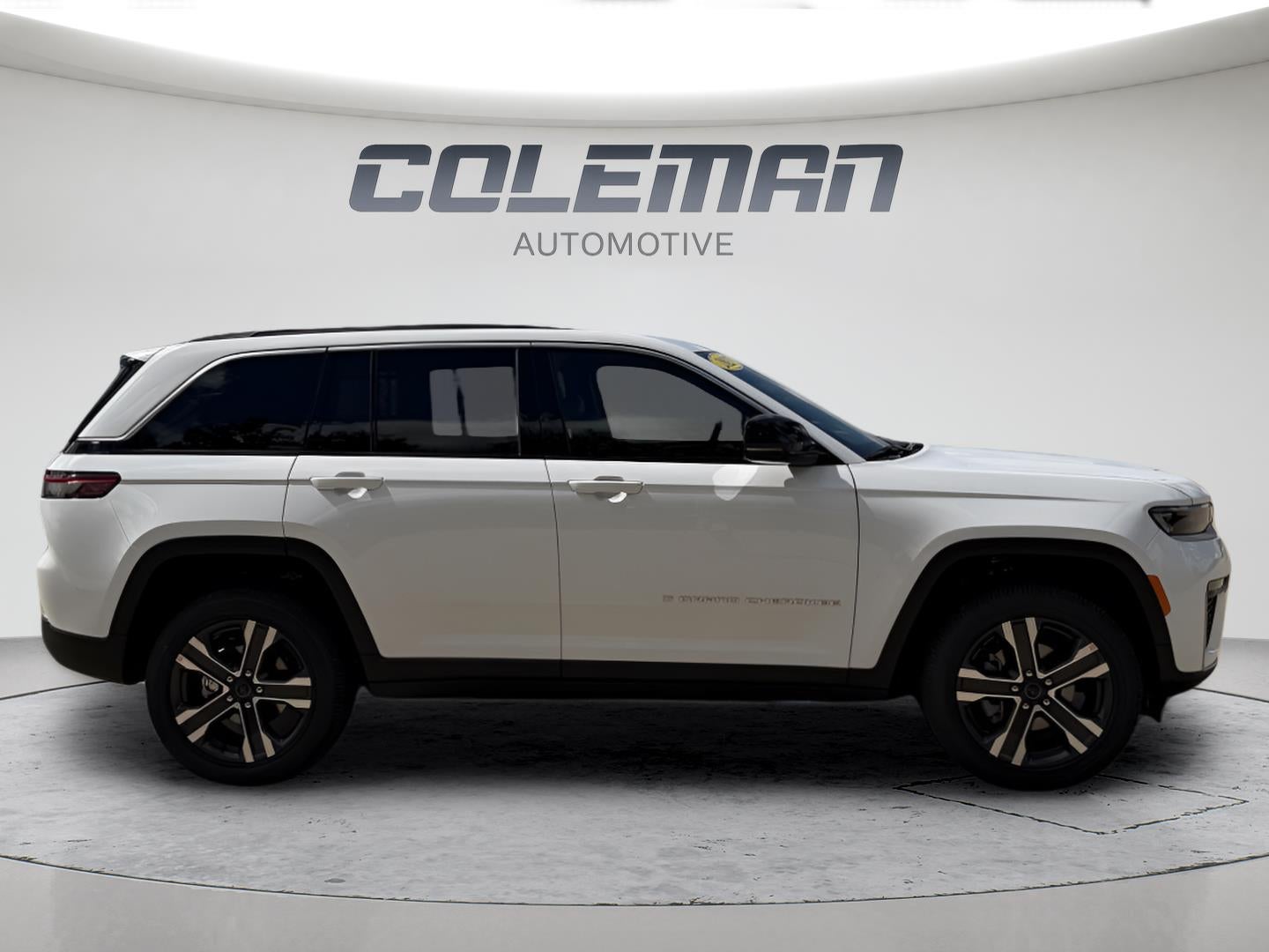 2027 Jeep Grand Cherokee GRAND CHEROKEE LIMITED 4X4