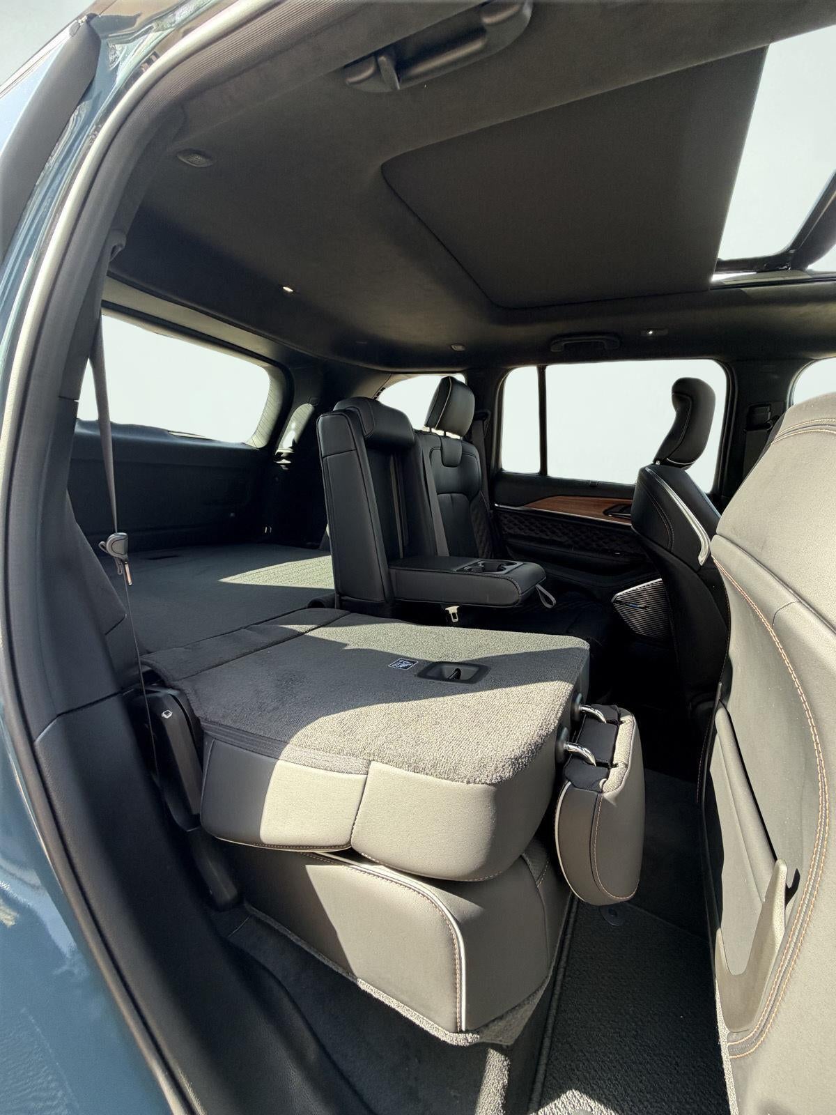 2027 Jeep Grand Cherokee GRAND CHEROKEE SUMMIT 4X4