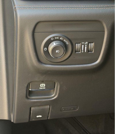 2027 Jeep Grand Cherokee GRAND CHEROKEE SUMMIT 4X4