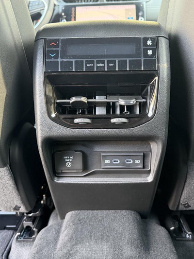 2027 Jeep Grand Cherokee GRAND CHEROKEE L LAREDO ALTITUDE 4X4