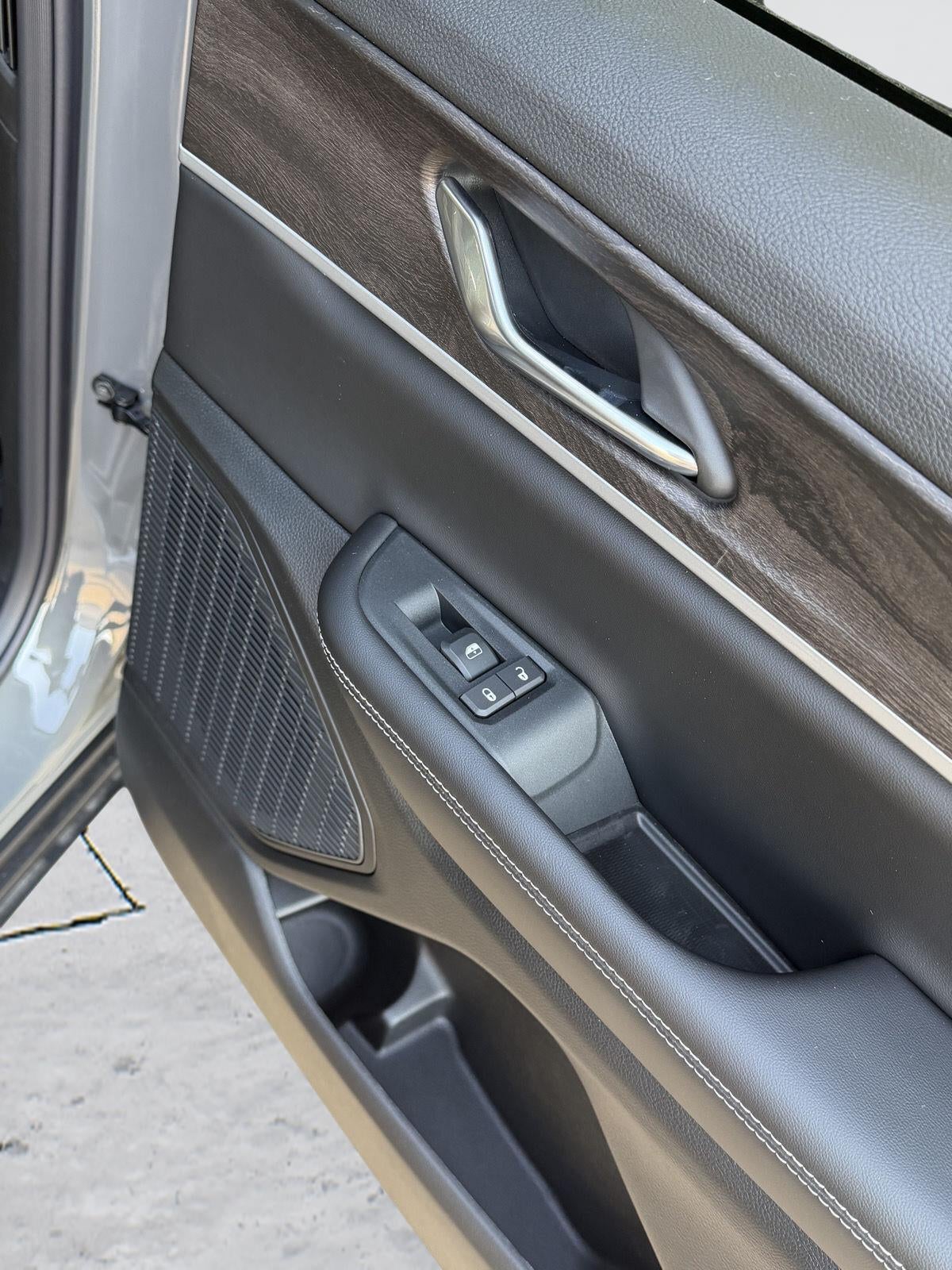 2027 Jeep Grand Cherokee GRAND CHEROKEE L LAREDO ALTITUDE 4X4