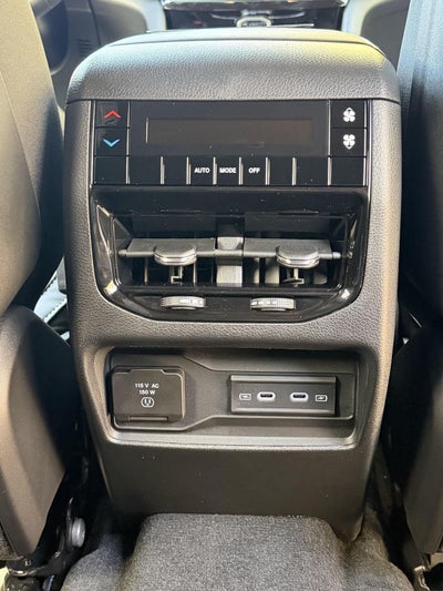 2027 Jeep Grand Cherokee GRAND CHEROKEE L LAREDO ALTITUDE 4X4