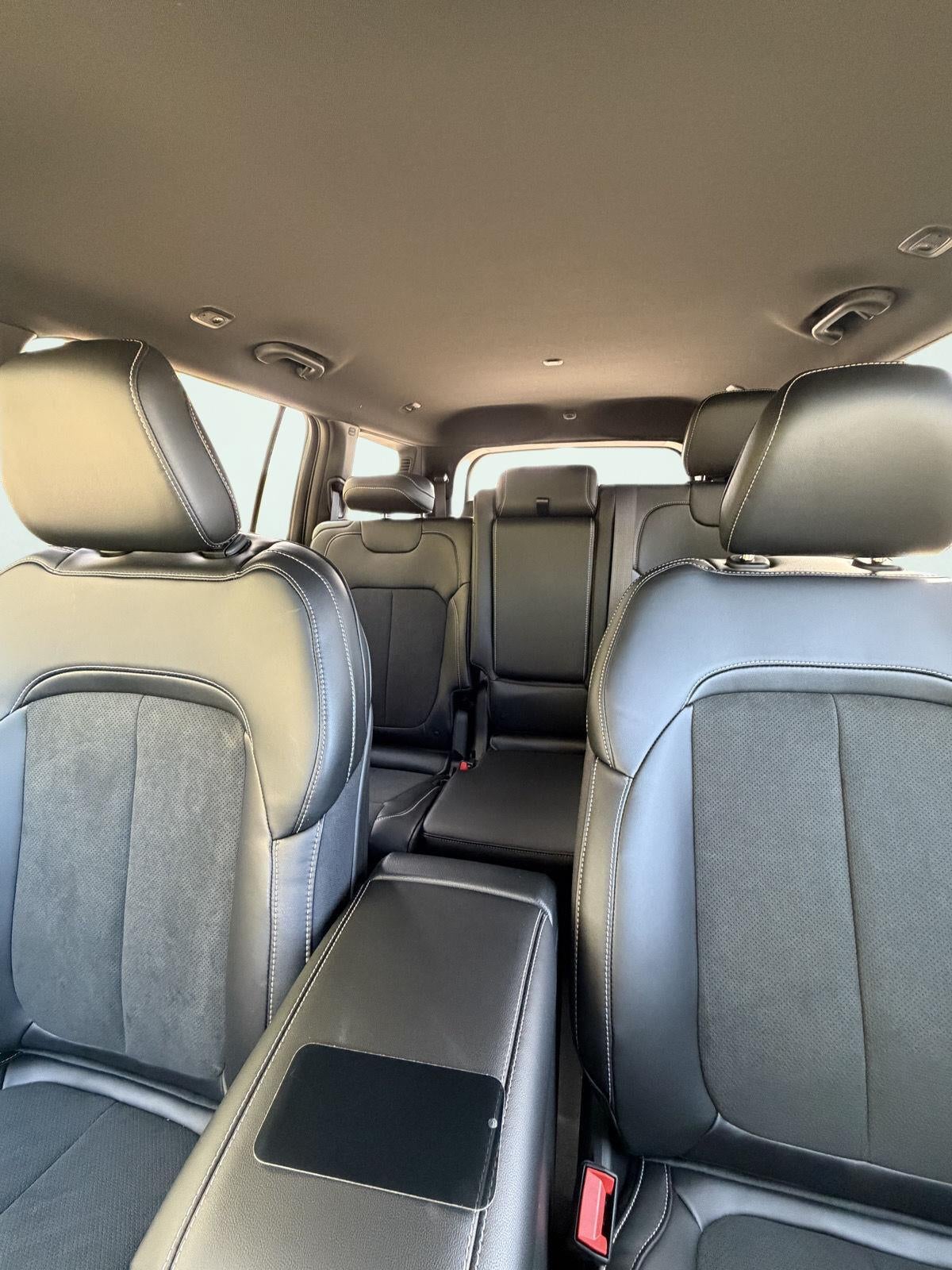 2027 Jeep Grand Cherokee GRAND CHEROKEE L LAREDO ALTITUDE 4X4