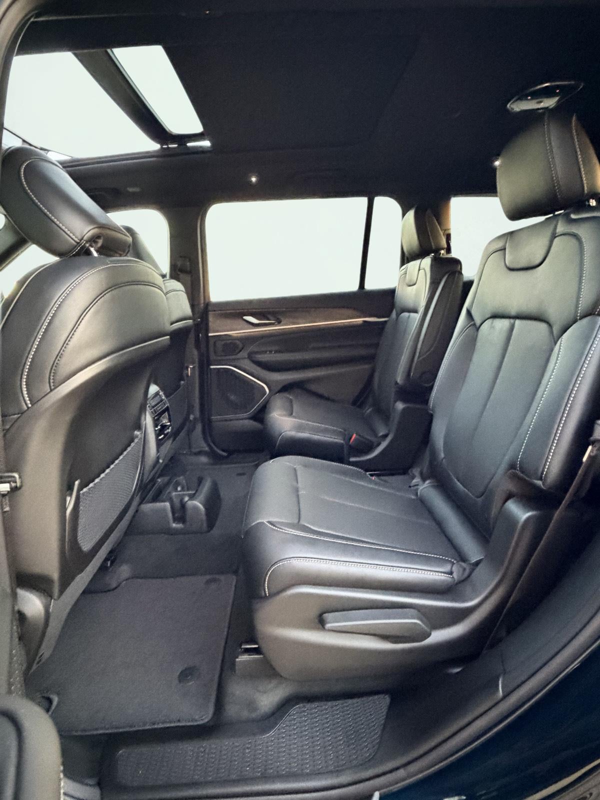 2027 Jeep Grand Cherokee GRAND CHEROKEE L LIMITED RESERVE 4X4