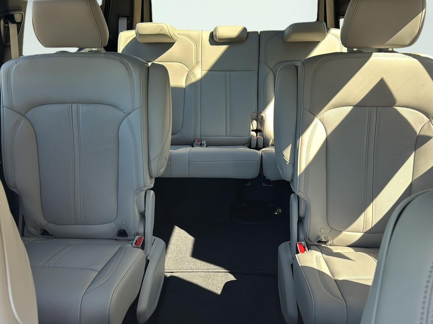 2026 Jeep Grand Wagoneer Limited Altitude