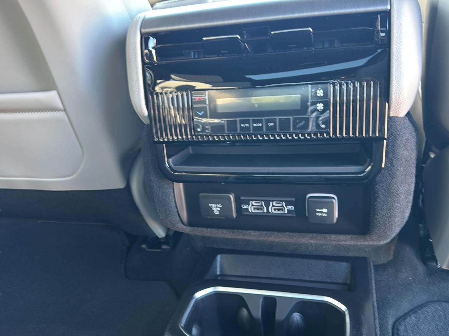 2026 Jeep Grand Wagoneer Limited Altitude