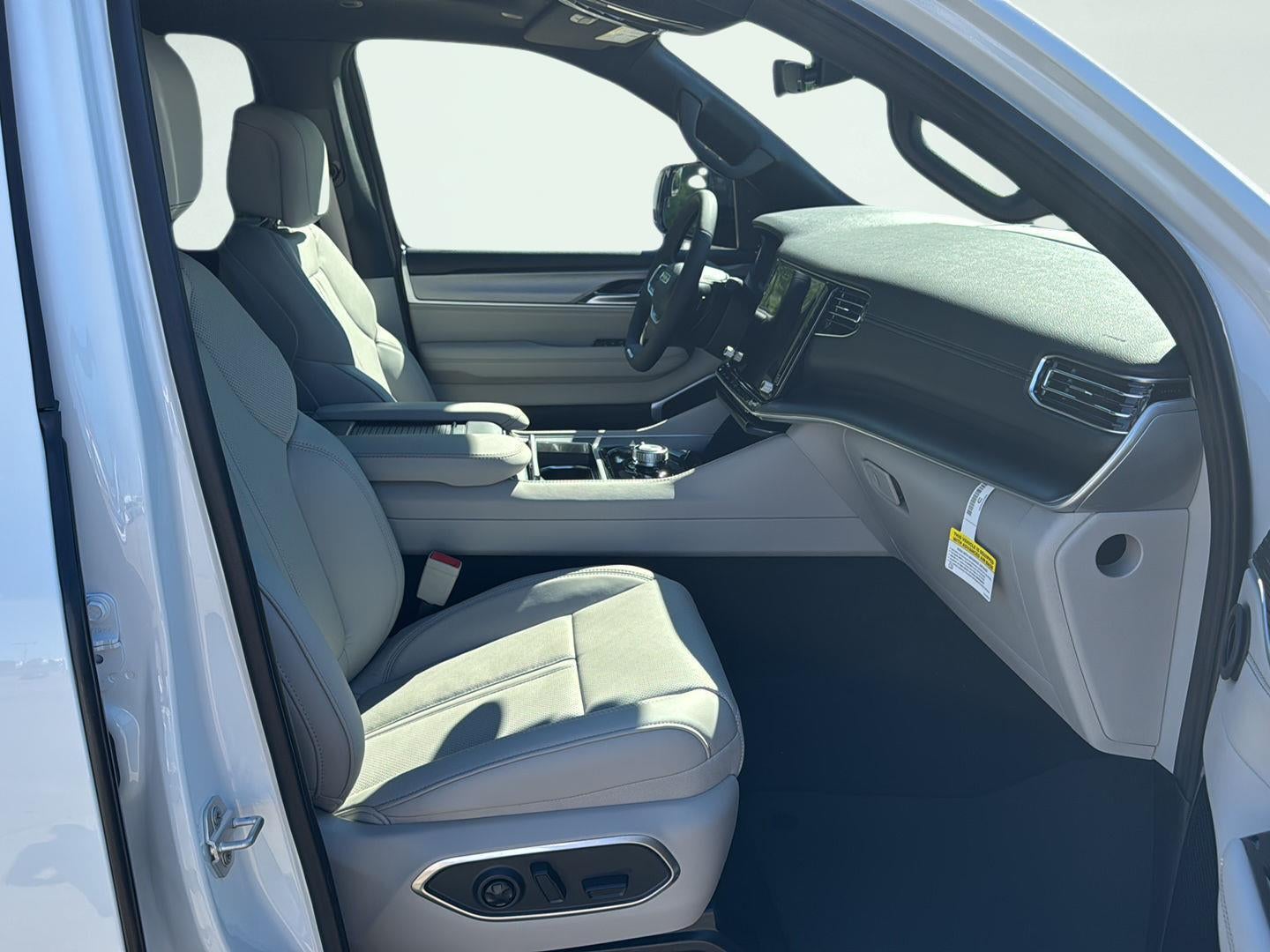 2026 Jeep Grand Wagoneer Limited Altitude