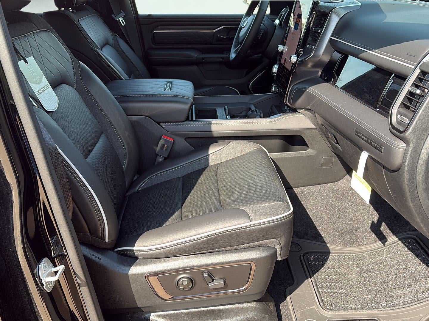 2026 RAM Ram 1500 RAM 1500 LIMITED CREW CAB 4X4 5'7' BOX