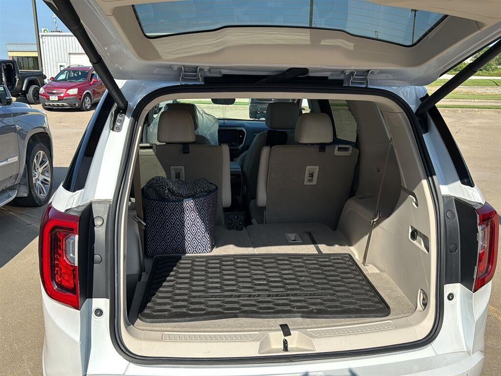 2023 GMC Acadia AWD Denali