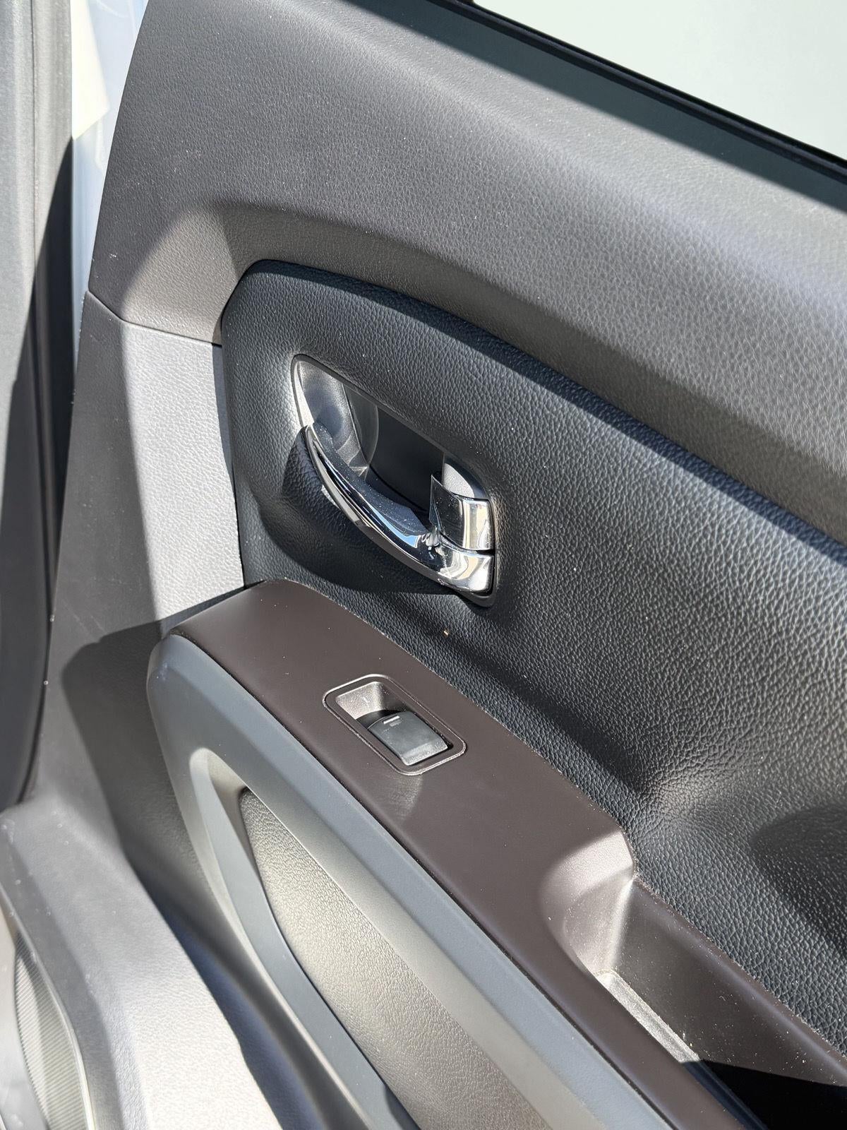 2019 Nissan Titan SV