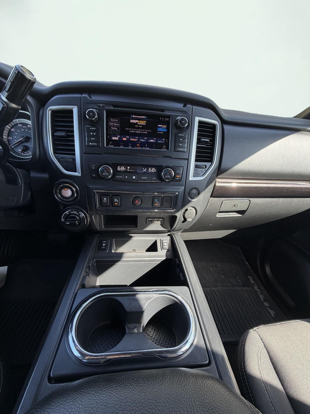 2019 Nissan Titan SV