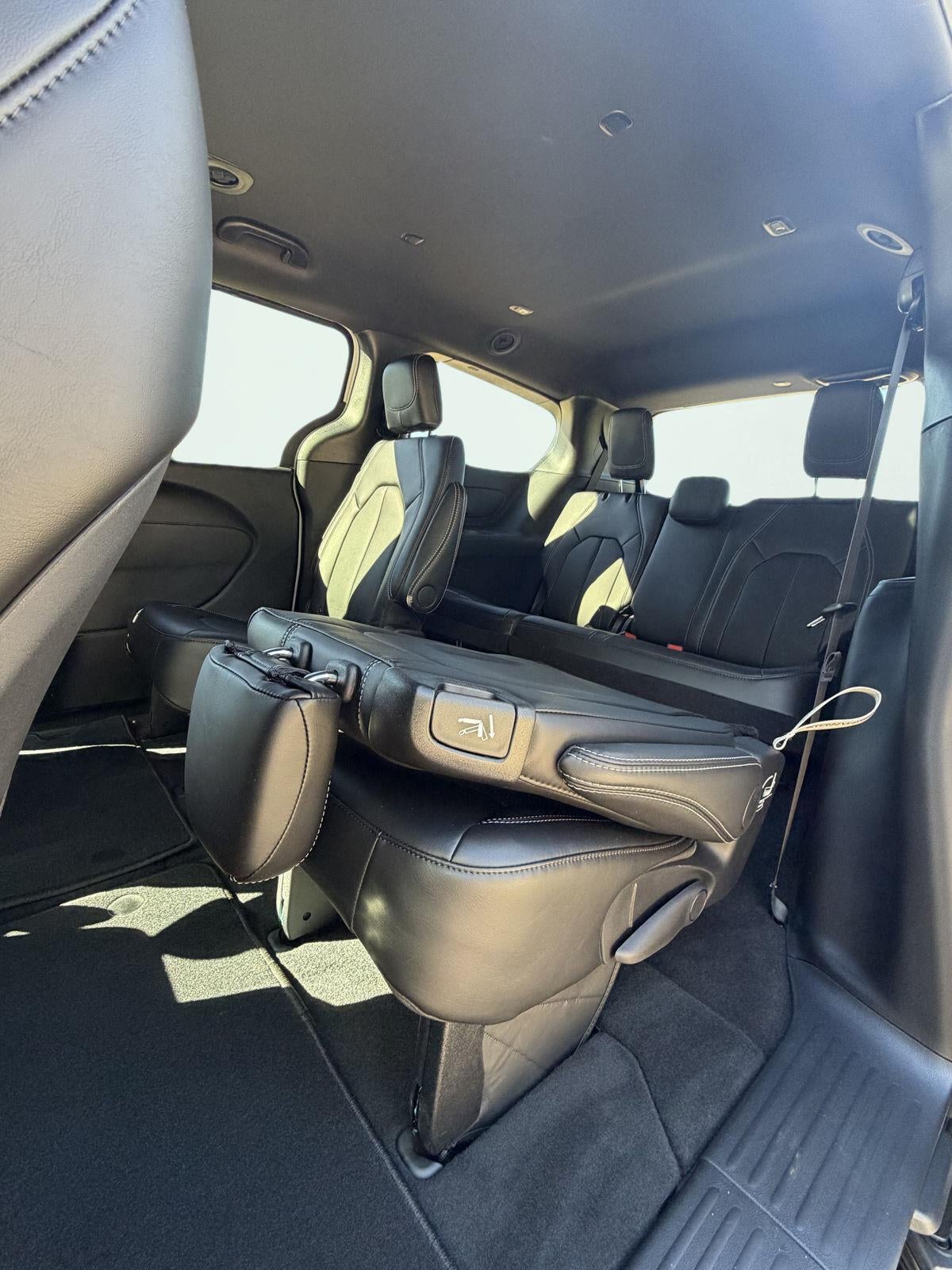 2027 Chrysler Pacifica PACIFICA SELECT