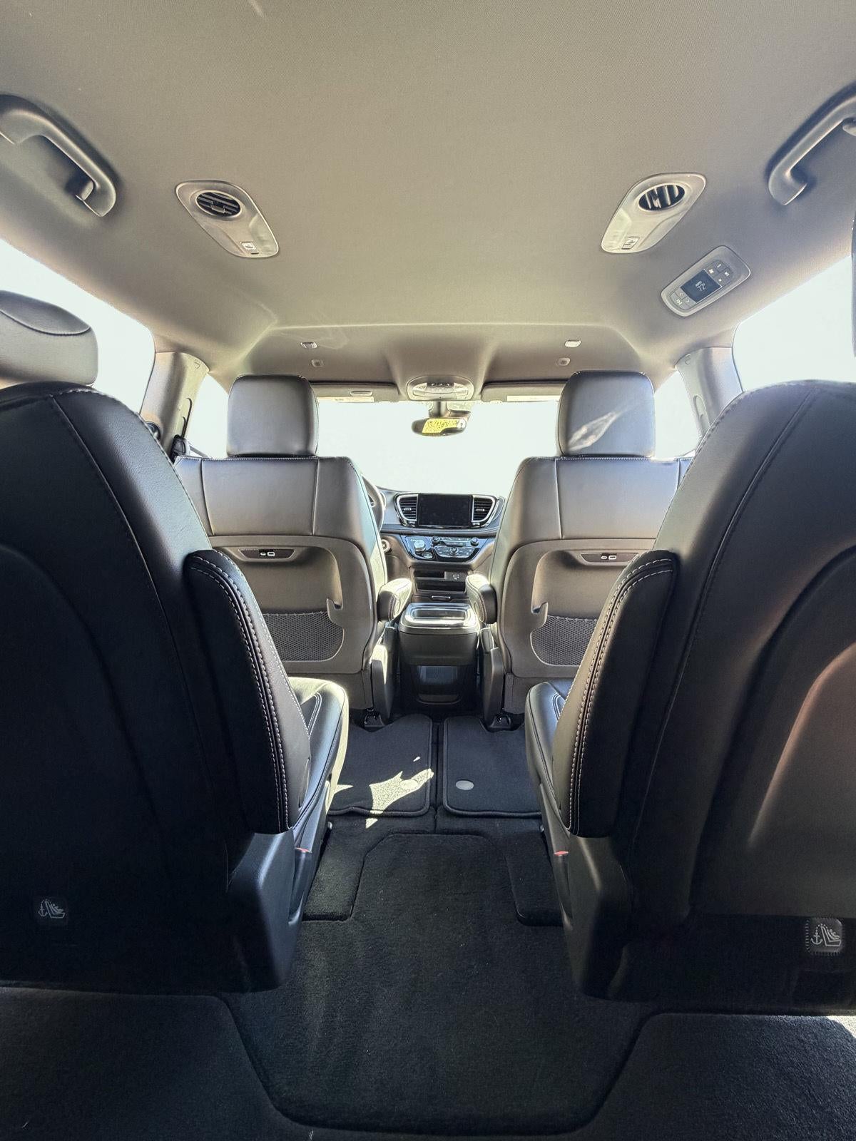 2027 Chrysler Pacifica PACIFICA SELECT