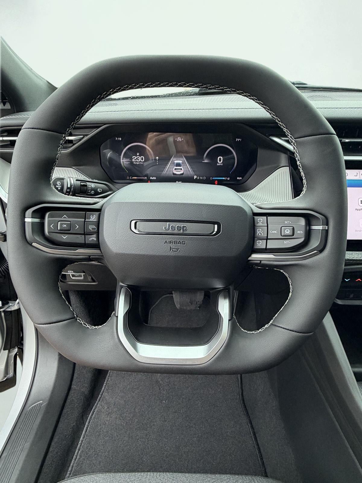 2026 Jeep Cherokee CHEROKEE LAREDO 4X4