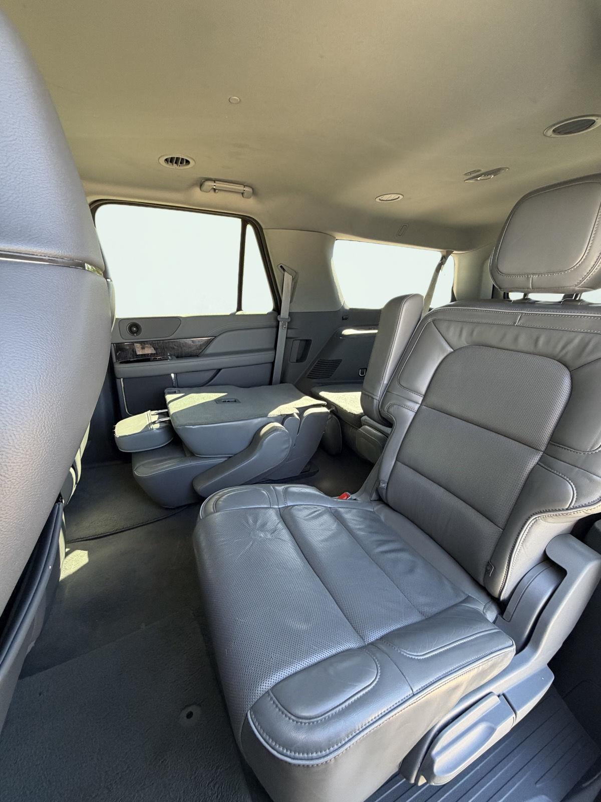 2019 Lincoln Navigator L Select