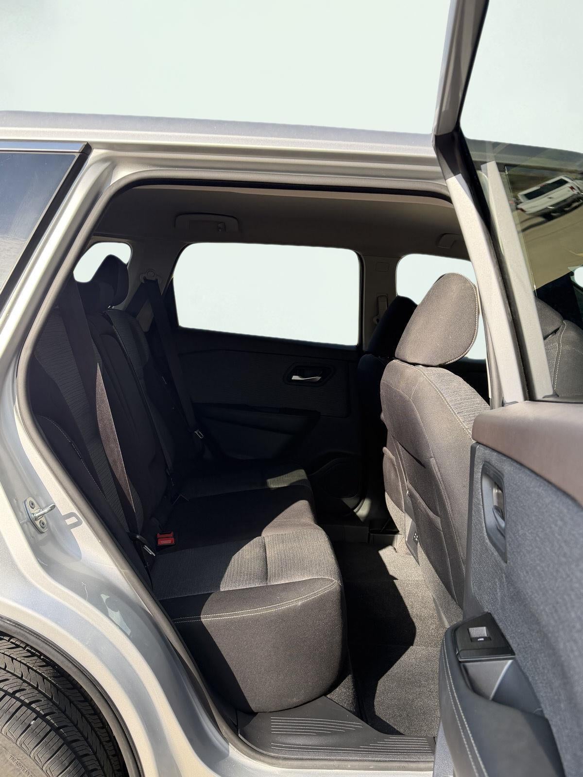 2021 Nissan Rogue SV FWD
