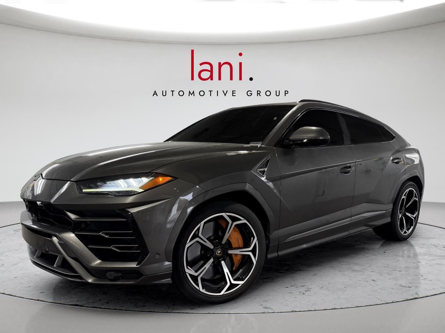 2021 Lamborghini Urus Graphite Capsule