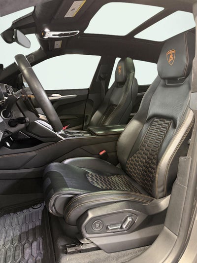 2021 Lamborghini Urus Graphite Capsule