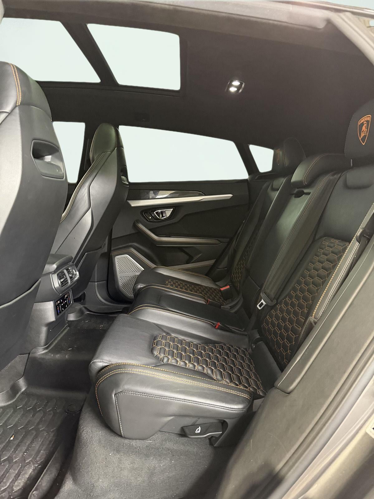 2021 Lamborghini Urus Graphite Capsule