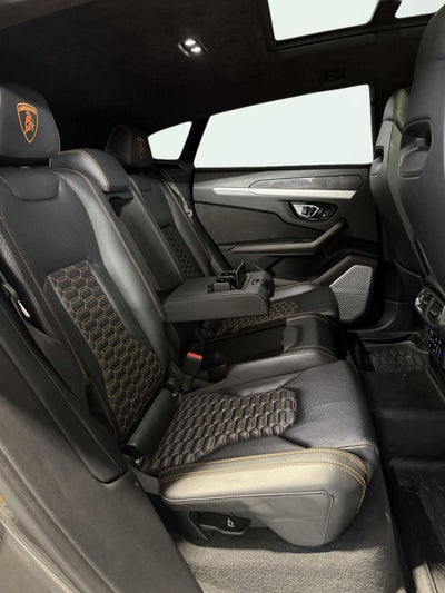 2021 Lamborghini Urus Graphite Capsule