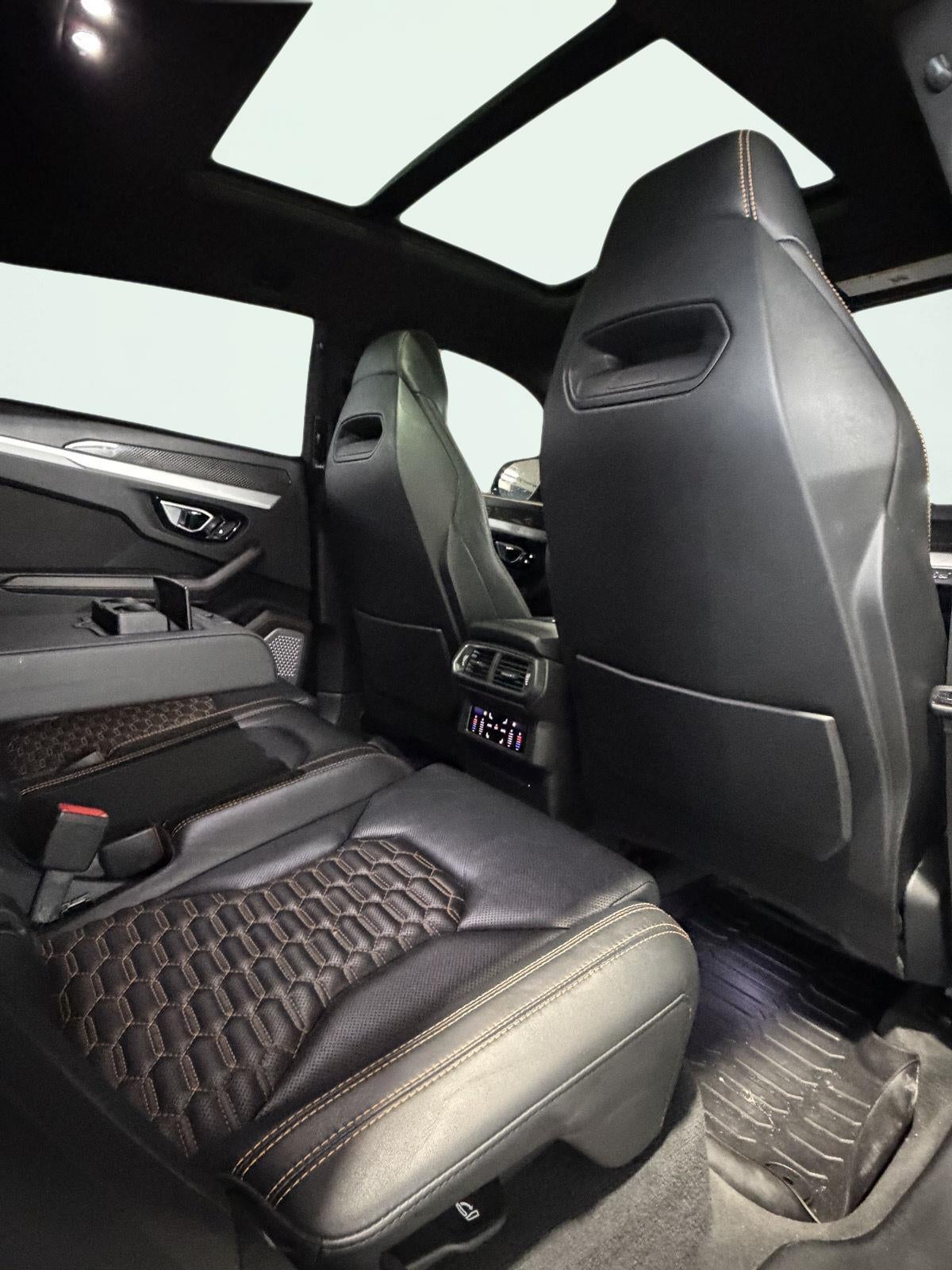 2021 Lamborghini Urus Graphite Capsule