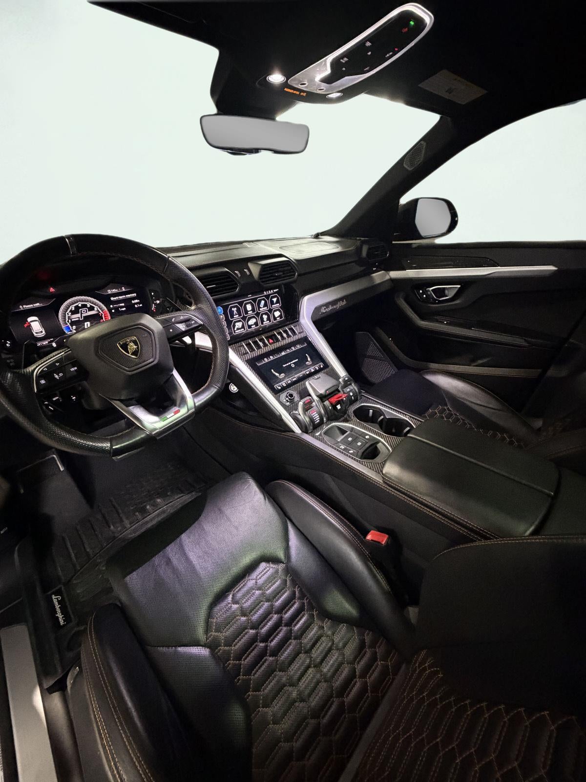 2021 Lamborghini Urus Graphite Capsule